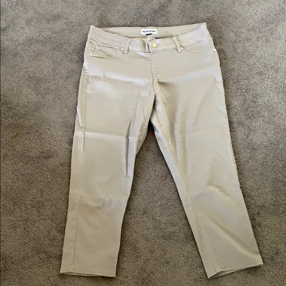 Grey Capris - Picture 2 of 4
